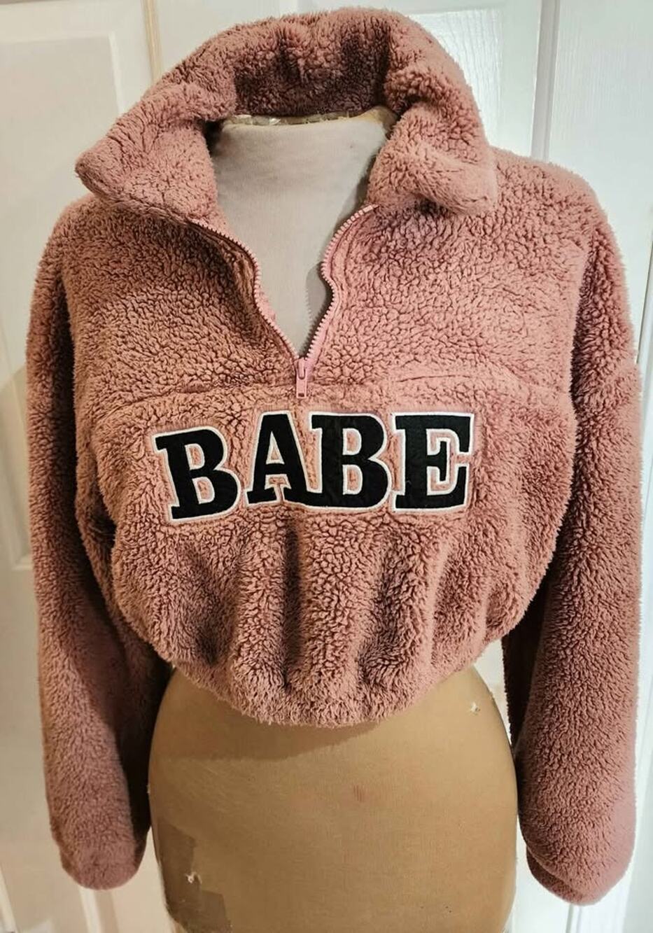 Cropped Pull-Over Pink/Mauve Women’s XS Shein. #O24